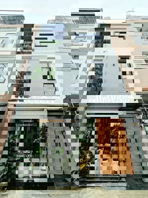 🔥 CHỦ KẸT TIỀN – BÁN GẤP NHÀ ĐẸP TRUNG TÂM THỦ ĐỨC