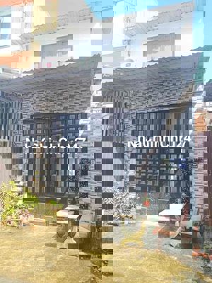 Bán nhà SHR ngay chợ nhà đẹp chính chủ