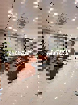 BÁN NHÀ ĐẸP TẠI ĐỨC GIANG - LONG BIÊN . CHỦ CẦN BÁN NHANH TRƯỚC TẾT