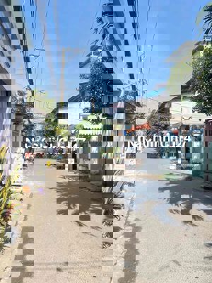 Đất tặng nhà Mặt Tiền Đường số 49 dọc Phạm Văn Đồng Sổ hồng chính chủ