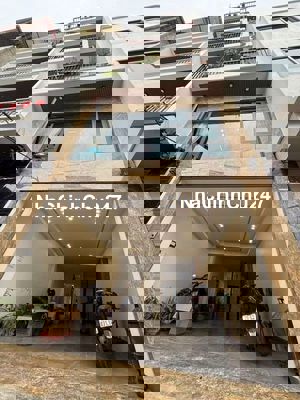 Chính chủ bán nhà đẹp Ngọc Thụy – 50m² – 6 tầng thang máy gara 2 ô tô