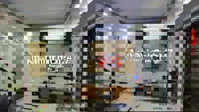 Bán nhà chính chủ 732/1 Hồng Bàng,P.1,Q.11