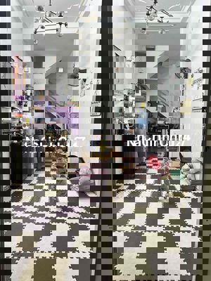 CHÍNH CHỦ CẦN BÁN NHÀ ĐỘI CẤN NHÀ 4 TẰNGP