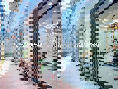 chính chủ cần vốn xoay sở cần bán gấp nhà sát Chợ Bình Chánh