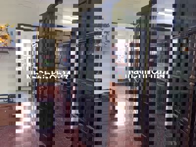 Chính chủ - Bán căn hộ tập thể nhà mình tại 29 Lạc Trung