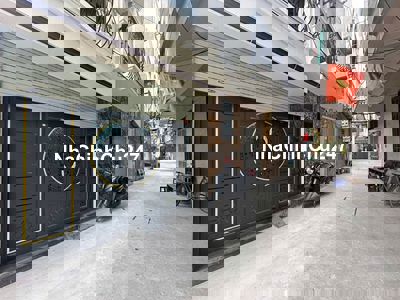 Chủ nhà thiện chí, bán gấp trước tết căn nhà đường 32