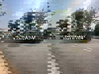 CHÍNH CHỦ BÁN NHÀ 2 MẶT TIỀN  - HỒ BƠI DỰ ÁN LOVERA PARK BÌNH CHÁNH