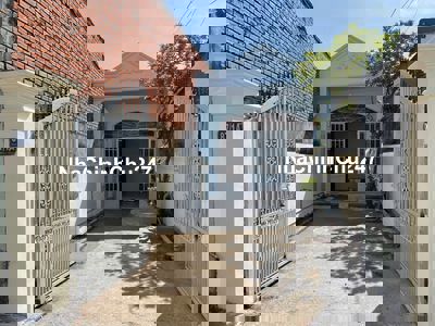 Kho Nhà Chính Chủ 4x28 cấp 4 2pn 1wc  Sân Xe Hơi