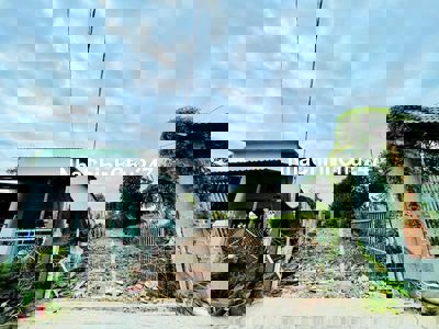 BÁN NHANH LÔ ĐẤT HƠN 200M2 CHỦ RA GẤP TRƯỚC TẾT