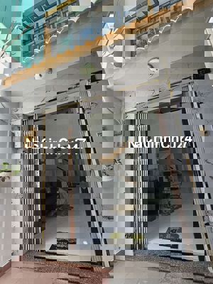 Chính chủ bán nhà hẻm 231/36 Nguyễn Duy Dương,Q10,3 tầng,30m2 vuông A4