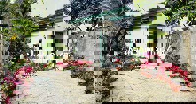 Chủ kẹt tiền cần bán gấp căn nhà căn vườn giá tốt chỉ 250tr/400mv