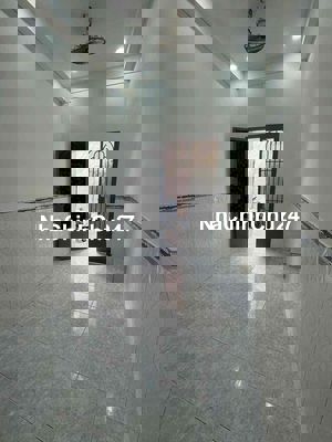 Chính chủ bán nhà gần chợ Bông Sao và Phạm Thế Hiển, 2 PN 1 WC