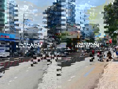 Chủ định cư cần bán gấp nhà mặt tiền Huỳnh Tấn Phát, Quận 7