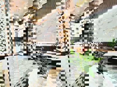 Bán nhà gần trung tâm quận hai bà trưng, 40m2x4 tâng, sổ đỏ chính chủ