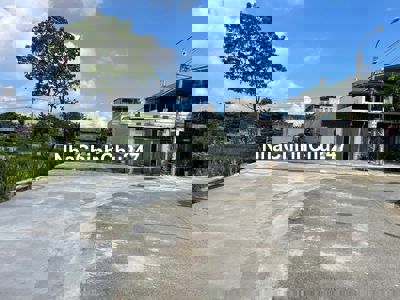 Chính chủ bán lô đất HOÀ SƠN ngay cổng bệnh viện đang xây, trường học