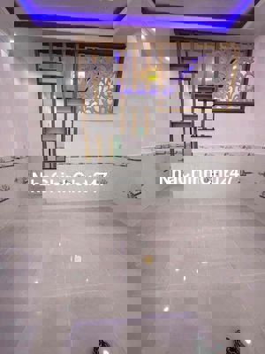 chính chủ cần bán nhà hẻm xe hơi.