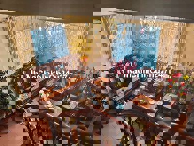 Bán nhà phố Trần cung 42m2, xây 4 tầng giá 10.4 tỷ. Sổ đỏ chính chủ.