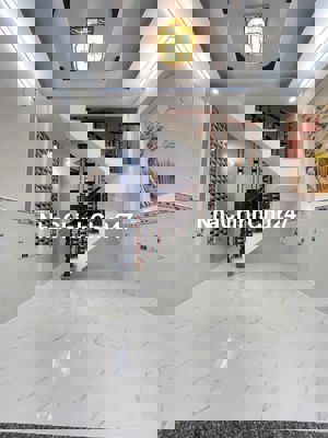 BÁN NHÀ 30m2 625 TRIỆU - CHÍNH CHỦ SỔ RIÊNG 1 TRỆT 1 LẦU 2PN 2WC