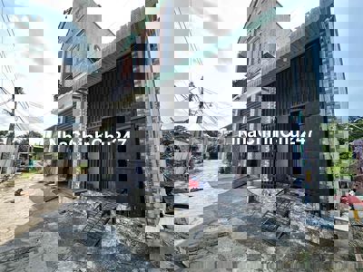 chính chủ bán nhà cấp 4 gần chợ Hoá An. Đường xe hơi giá 920 triệu