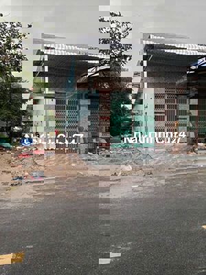 CHỦ KỈ GỬI DÃY TRỌ DT 150M2 GIÁ CHỈ 720TR GẦN KCN MỸ PHƯỚC 3, QL13.