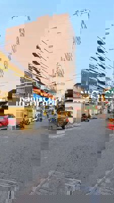 Chủ kẹt tiền bán gấp, cách MT 1 căn, 30m ra C.A phường Cầu Kiệu.