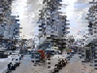 Cần Bán Căn Nhà chính chủ khu đô thị mới Xuân Thới Sơn