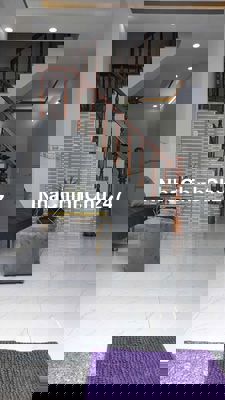 Chính chủ bán gấp nhà trệt lầu 2PN 2WC gần chợ Mỹ Hạnh Nam – Giá 750tr