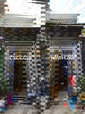 Bán gấp Nhà ở hẻmyêntĩnh 48m2+3 phòng ngủ-đường Rạch Cầu suốichính chủ