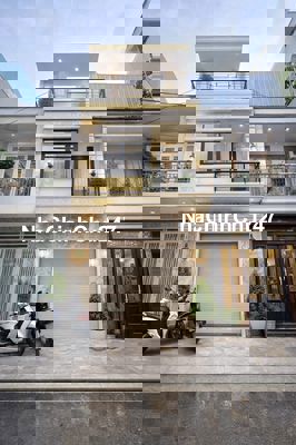 Chính Chủ Cần Bán Nhà Mặt Tiền Đường Số: P phường Tân Phú, Quận 7.