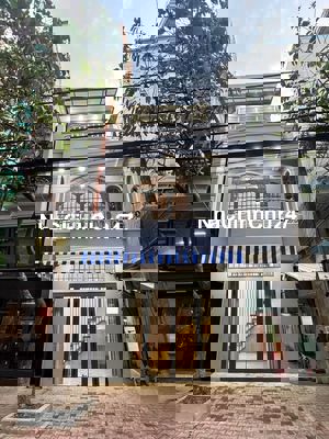 (CHÍNH CHỦ)MẶT TIỀN NGUYỄN ÁI QUỐC– 2 LẦU–GẦN CỔNG 2 A42-10 TR.Đ/THÁNG