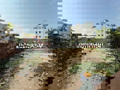 Chính chủ cần bán đất mặt tiền đường Nguyễn Văn Tăng