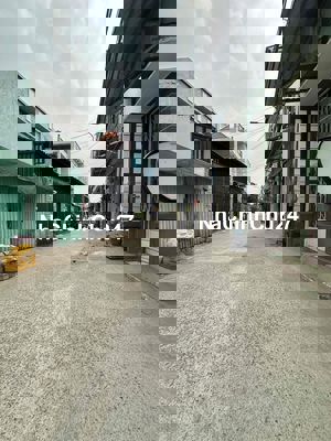 nhà bán chính chủ đường phạm hùng ngay ngã 4 phạm hùng voi Ta Quang bu