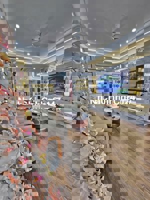 Chính chủ bán căn hộ cao cấp tòa Trung Yên 1 - KĐT Trung Yên; 4PN, 3VS