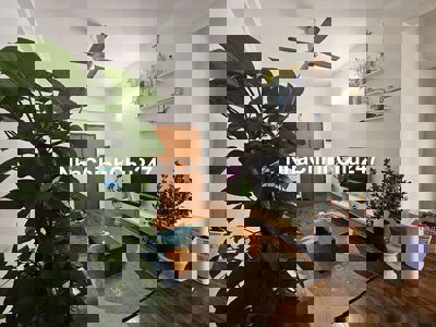 Chính chủ cần bán chung cư kđt resco phạm văn đồng