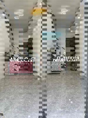 chủ cần bán 1trêt 1lâu 2pn 2wc