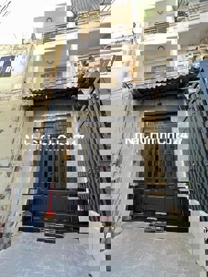 Nhà chính chủ 1 trệt 2 lầu, 4PN, hoàn công 110m2, giá: 4.95 tỷ