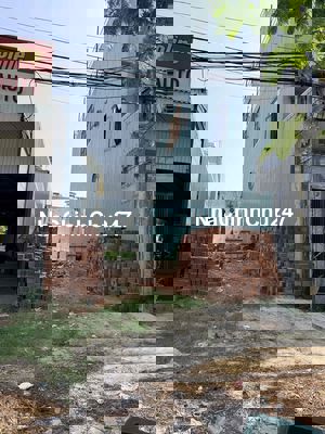 chính chủ cần bán đất đường lê trọng tấn , gần quân đội