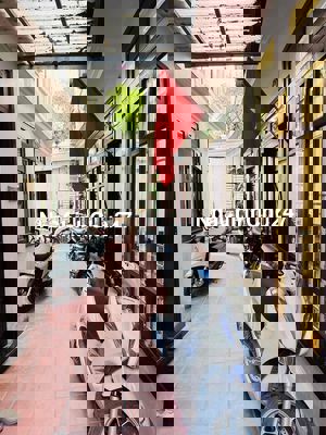 Chính chủ bán nhà ngõ 134 Thạch Bàn gần Aeon Long Biên