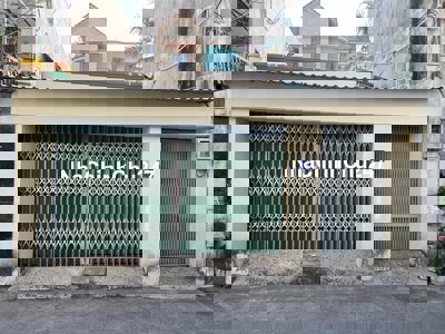 Cần bán nhà chính chủ hẻm xe tải, vị trí trung tâm dễ dàng đi lại