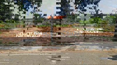 Đất 300m2 bên trường ĐH Việt Đức sổ hồng chính chủ đường nhựa 8m. Kinh