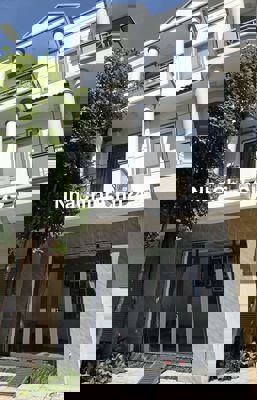 Bán nhà đẹp chính chủ 60m2 gần KCN Nam Tân Uyên