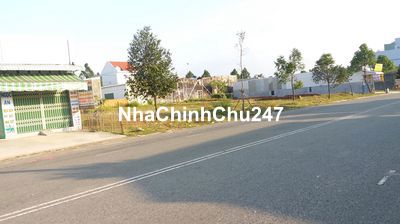 Chính Chủ Cần Bán Gấp 300m Vuông Vứt Sổ Hồng full TC Dân Đông Kín