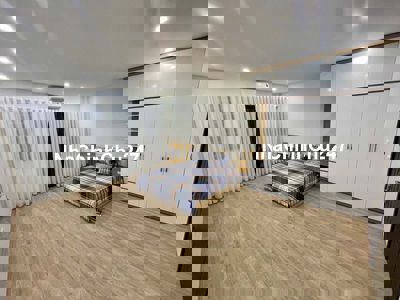 NHÀ ĐẸP TẠI VIỆT HƯNG . CHỦ CẦN TÀI CHÍNH CẦN BÁN GẤP