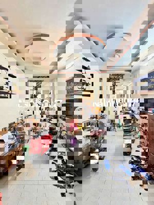 CHÍNH CHỦ BÁN GẤP NHÀ 3 TẦNG 48M2 HXH SÁT CỬA GẦN LỮ GIA Q11