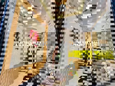 Chính chủ bán nhà ngõ Quỳnh. NHÀ MẶT NGÕ THÔNG, KINH DOANH ĐỈNH, Ô TÔ