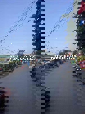 Nhà Chính chủ, 5M x 20M nhà 3 Tấm Mặt tiền đường Cont 20M