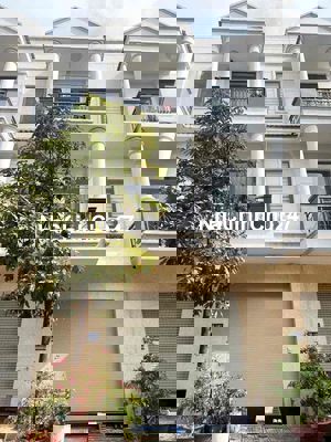 chính chủ bán nhà 1 trệt 2 lầu giá *** khu vực