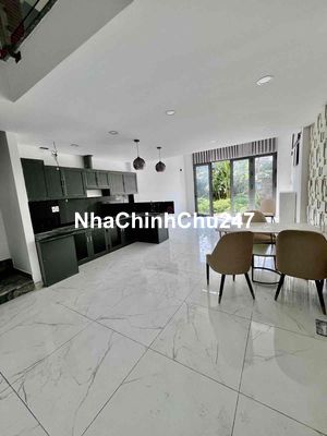 Chủ gửi cần bán nhanh căn nhà đẹp 5 tầng hẻm 8M
