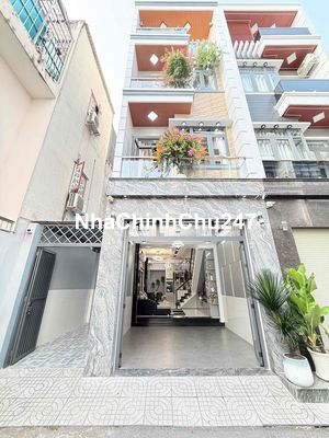 CHÍNH CHỦ BÁN NHÀ PHỐ, FULL NỘI THẤT TRUNG TÂM NHÀ BÈ