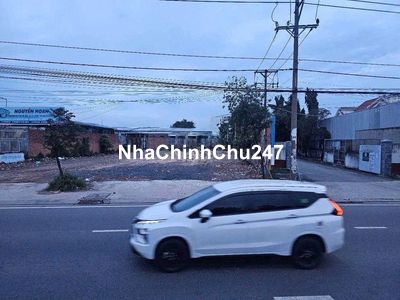 Chính chủ bán khuôn đất làm kho, xưởng MT ĐT743 - 25x102 - Giá 62 tỷ